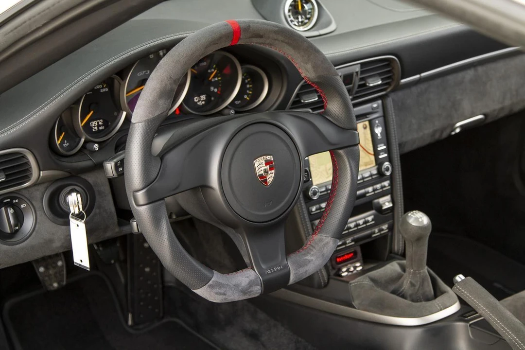 2010 Porsche 997 GT3 - Image 6 of 9