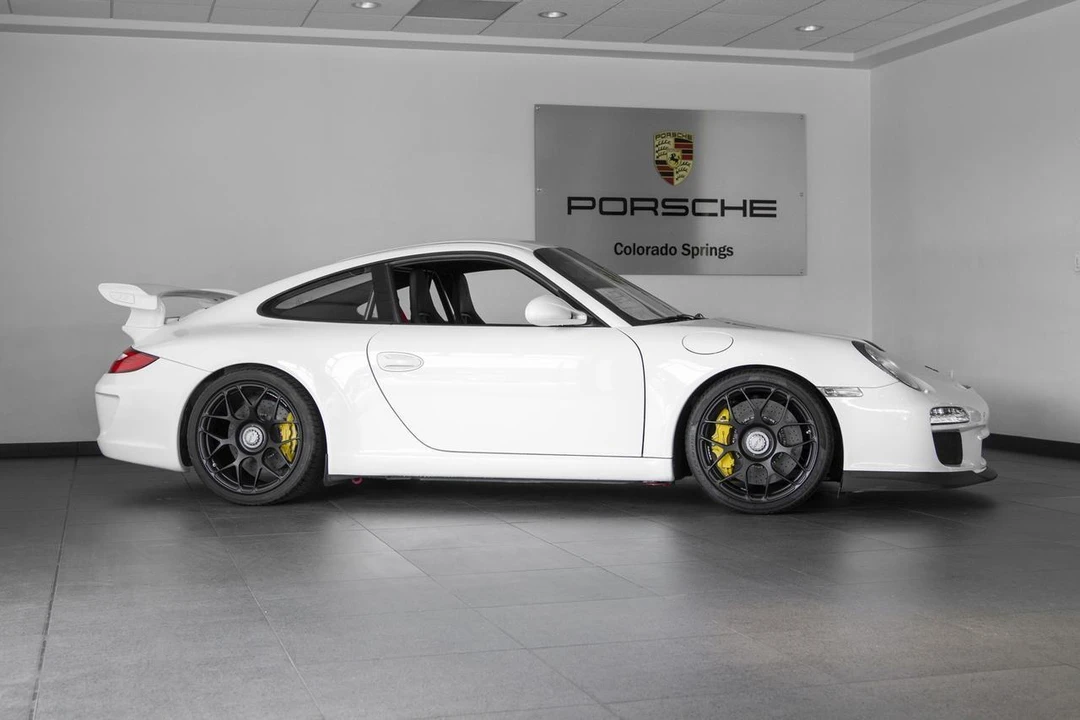 2010 Porsche 997 GT3 - Image 3 of 9