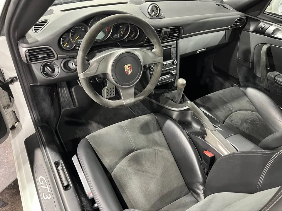 2010 Porsche 997 GT3 - Image 10 of 13