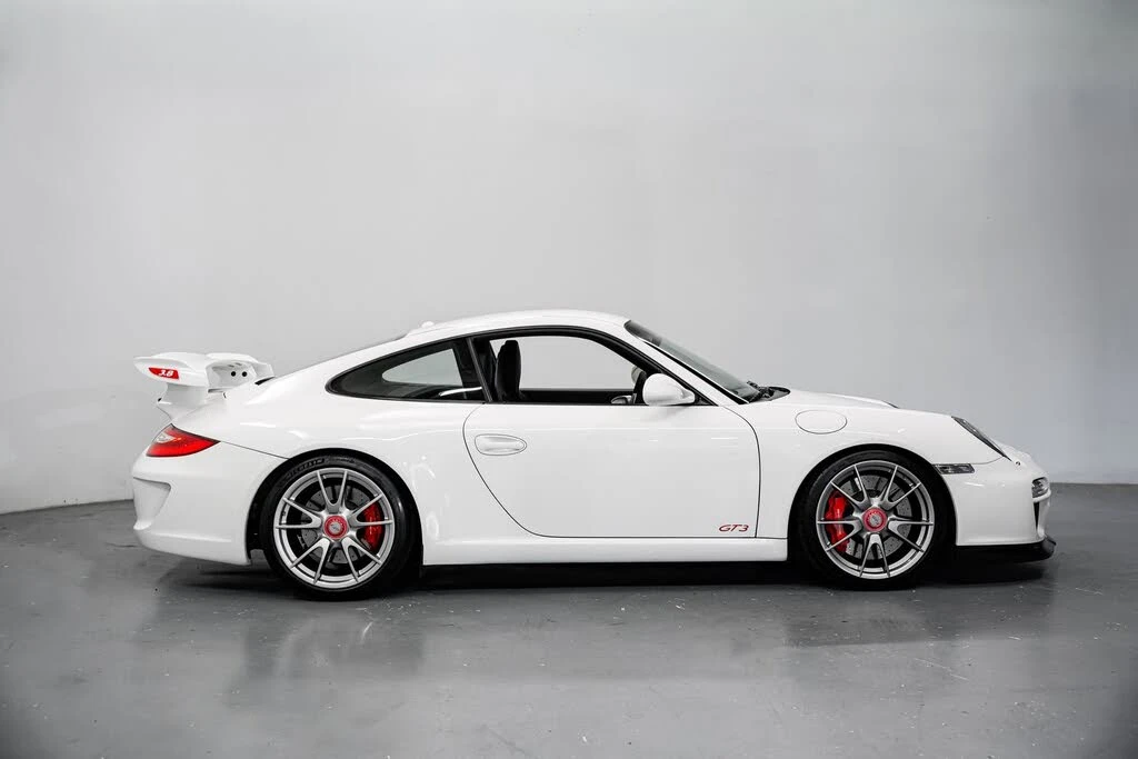 2010 Porsche 997 GT3 - Image 2 of 31