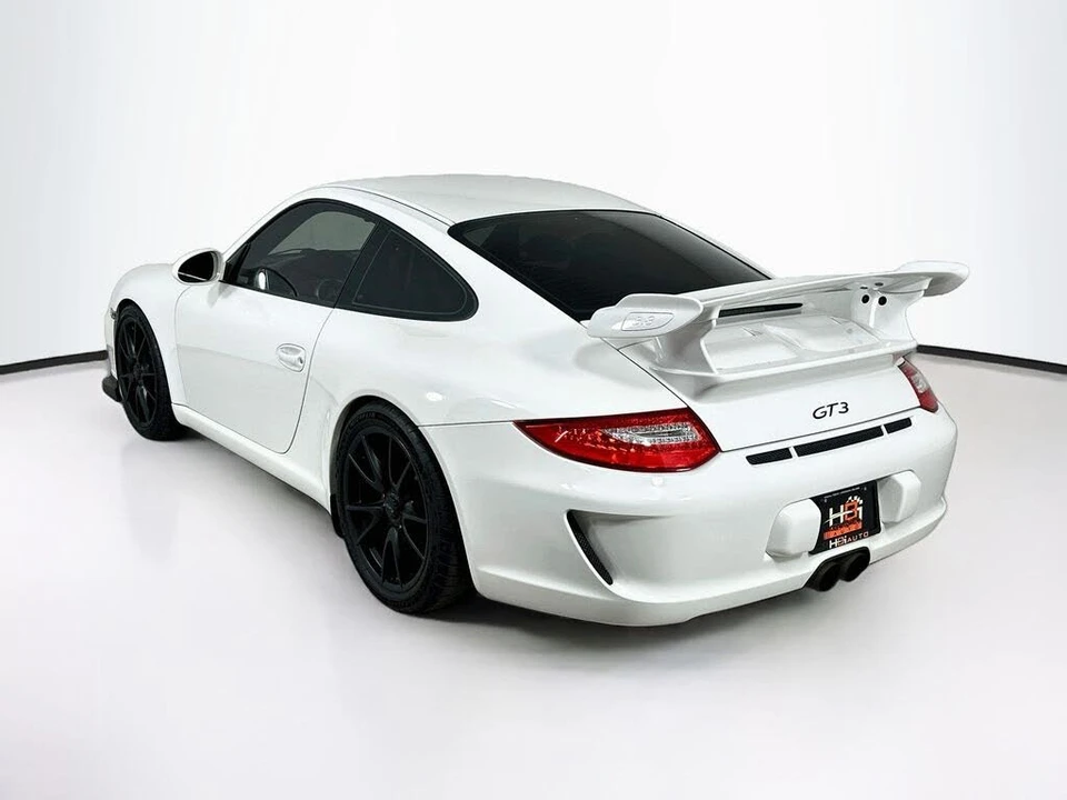 2010 Porsche 997 GT3 - Image 8 of 17