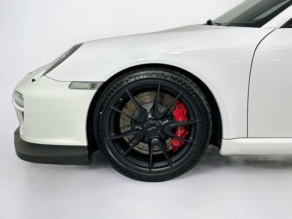2010 Porsche 997 GT3 - Image 16 of 17