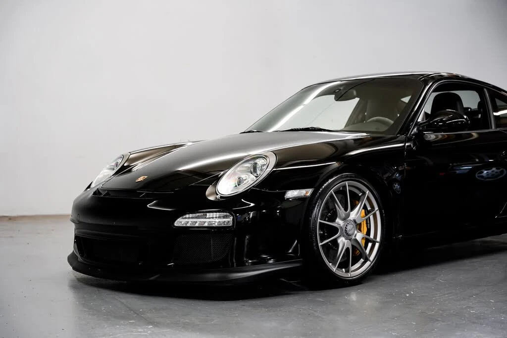 2010 Porsche 997 GT3 - Image 27 of 31