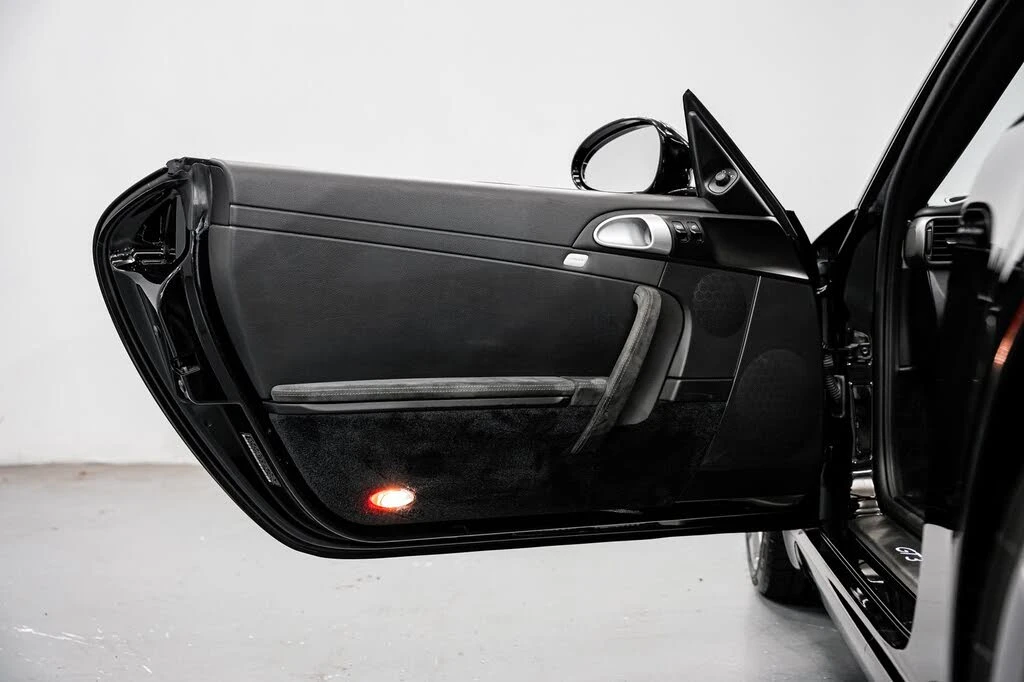 2010 Porsche 997 GT3 - Image 21 of 31