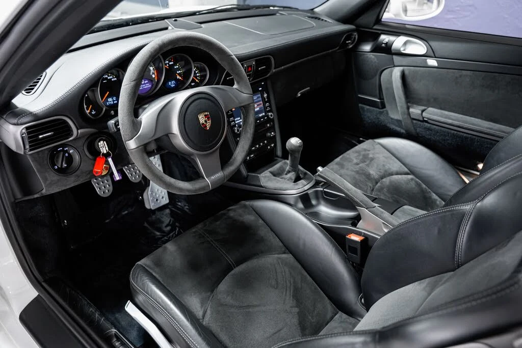 2010 Porsche 997 GT3 - Image 9 of 31