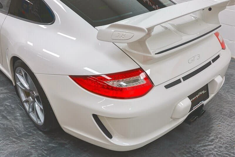 2010 Porsche 997 GT3 - Image 16 of 31