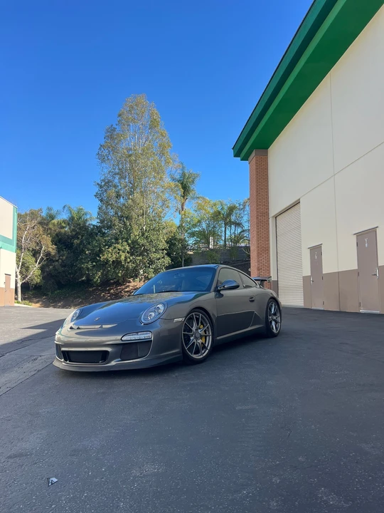 2010 Porsche 997 GT3 - Image 2 of 31