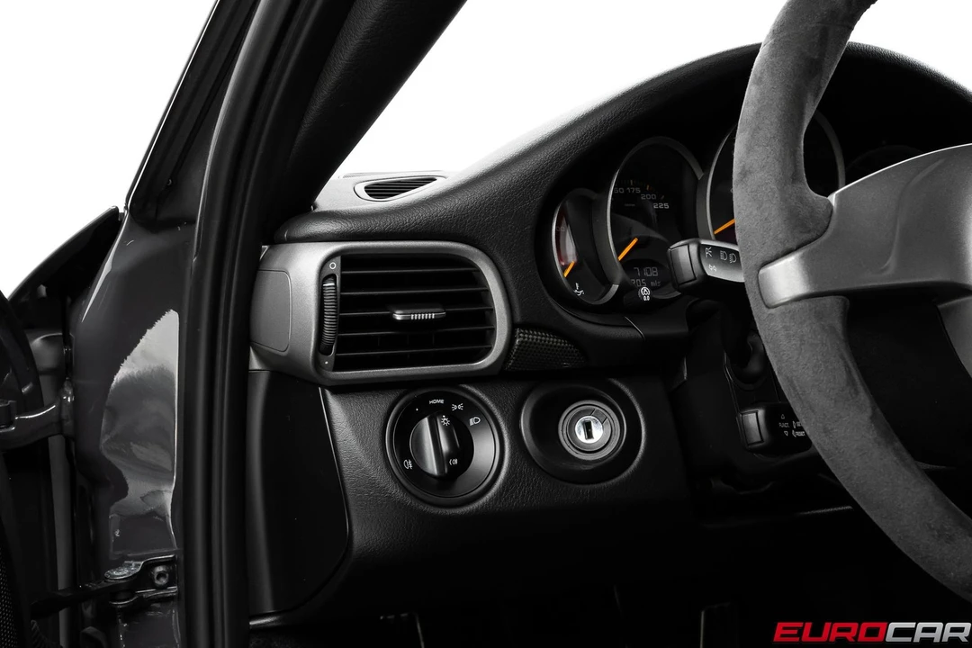 2010 Porsche 997 GT3 RS - Image 29 of 31