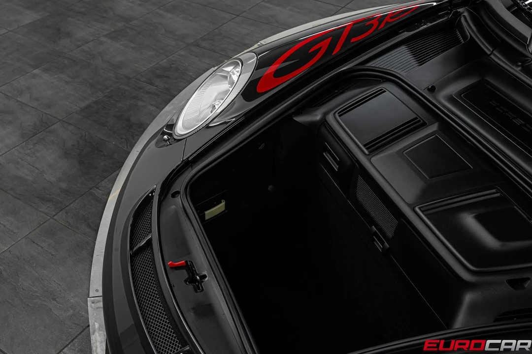 2010 Porsche 997 GT3 RS - Image 10 of 31