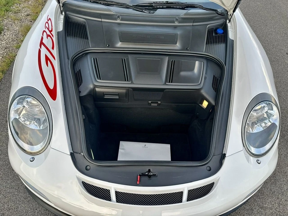 2010 Porsche 997 GT3 RS - Image 27 of 31