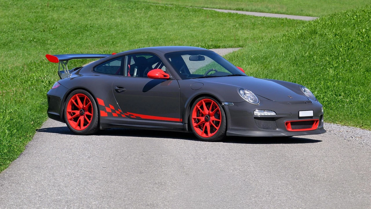 2010 Porsche 997 GT3 RS - Image 22 of 31