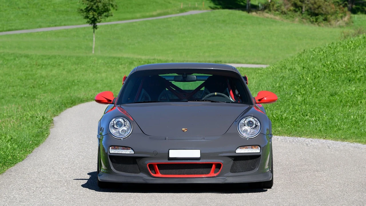 2010 Porsche 997 GT3 RS - Image 2 of 31