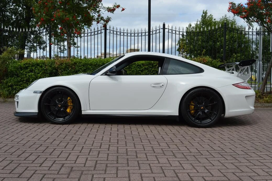 2010 Porsche 997 GT3 RS - Image 2 of 13