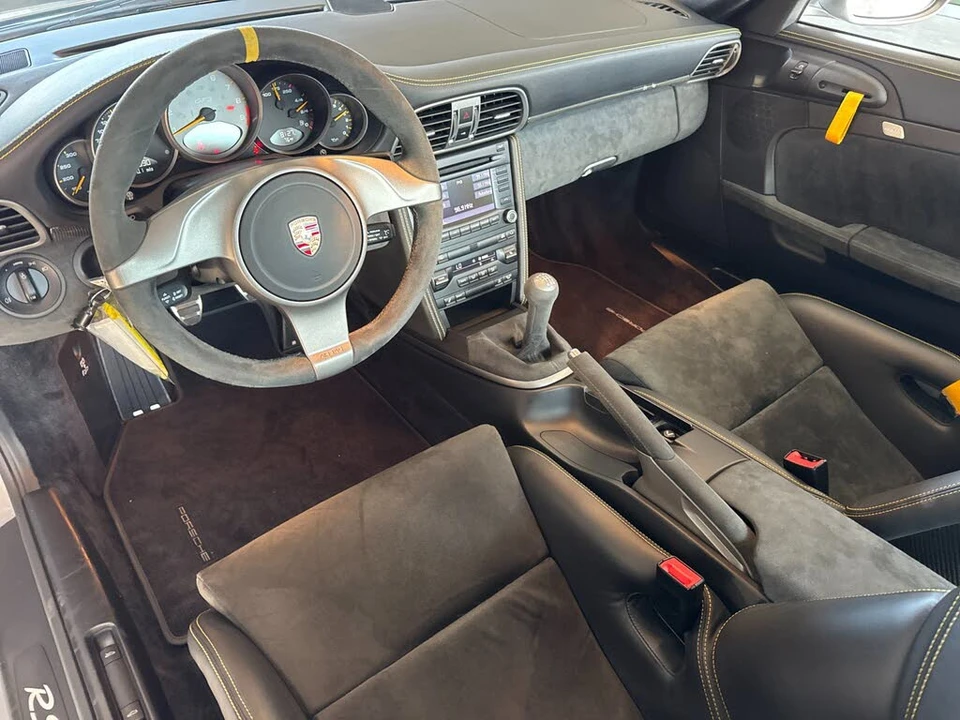 2010 Porsche 997 GT3 RS - Image 6 of 31