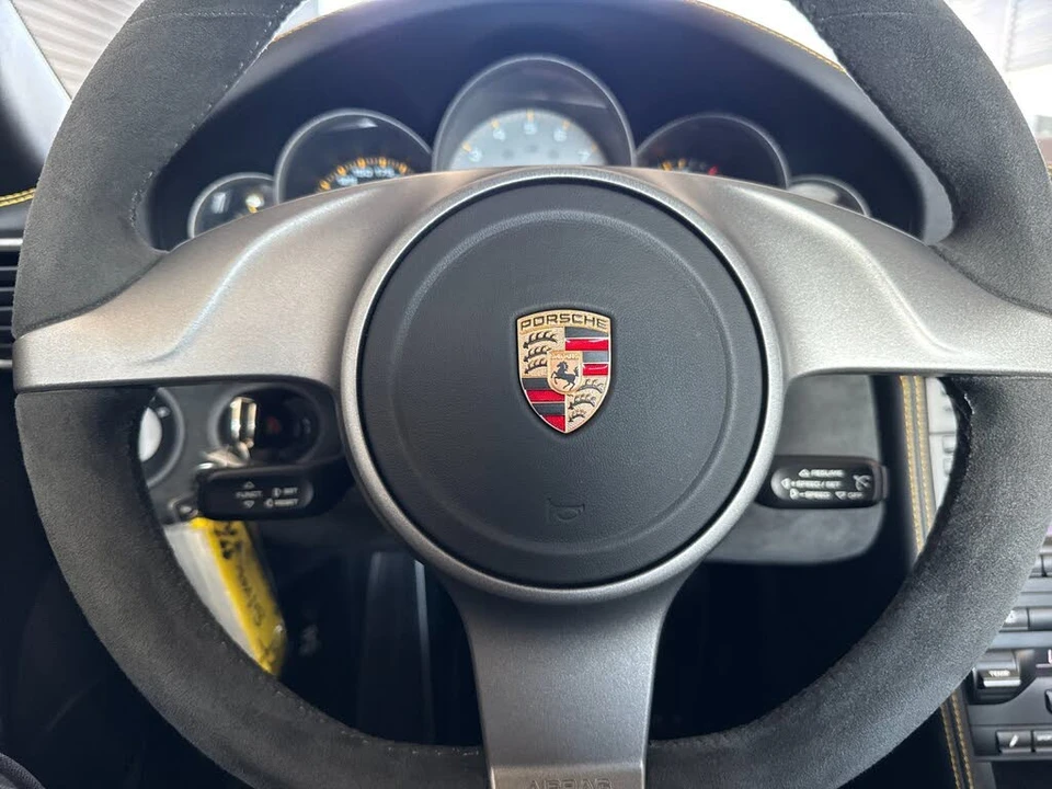2010 Porsche 997 GT3 RS - Image 26 of 31