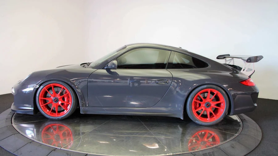 2010 Porsche 997 GT3 RS - Image 2 of 9