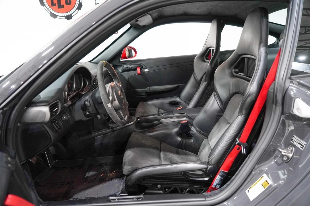 2010 Porsche 997 GT3 RS - Image 8 of 21