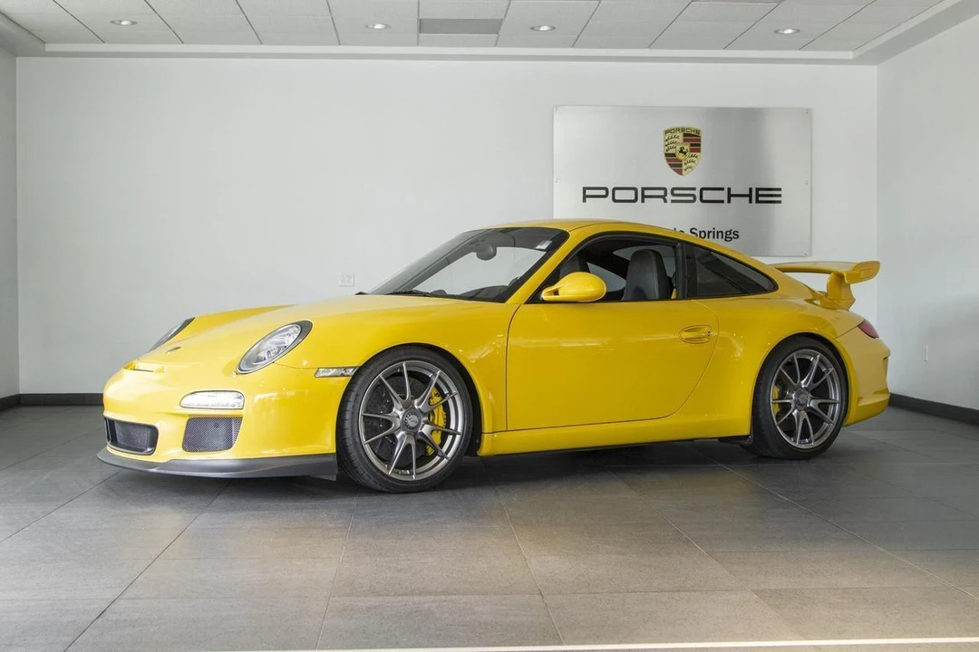2010 Porsche 997 GT3 - Image 2 of 7