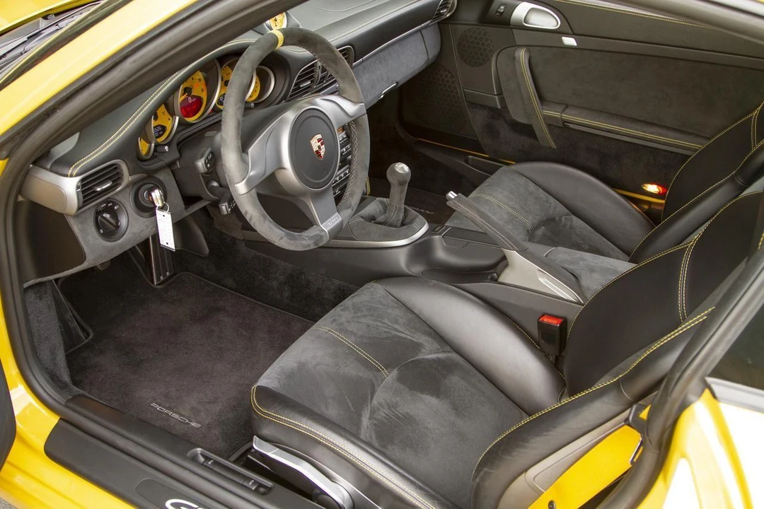 2010 Porsche 997 GT3 - Image 6 of 7