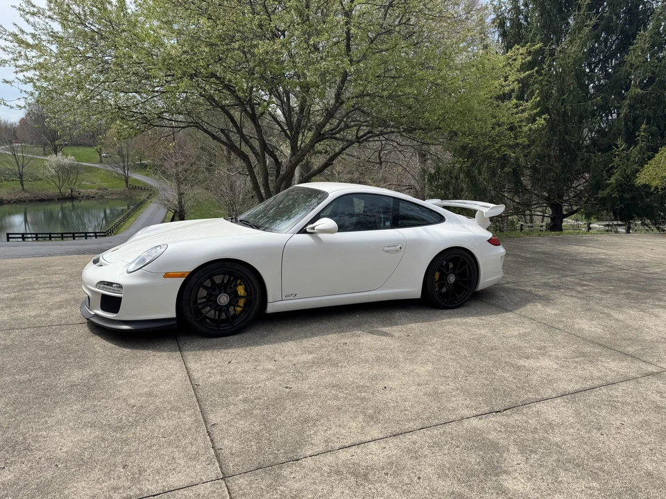2010 Porsche 997 GT3 - Image 4 of 31