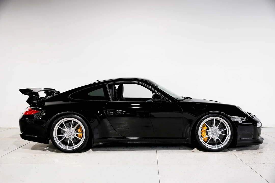 2010 Porsche 997 GT3 - Image 2 of 21