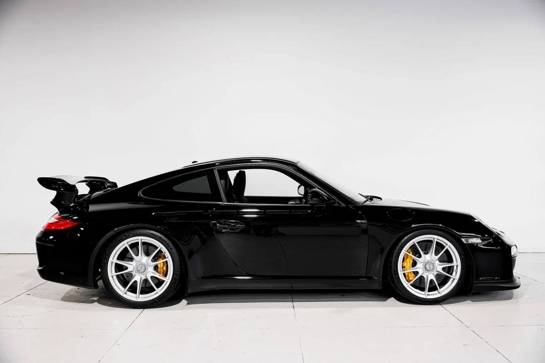 2010 Porsche 997 GT3 - Image 2 of 21