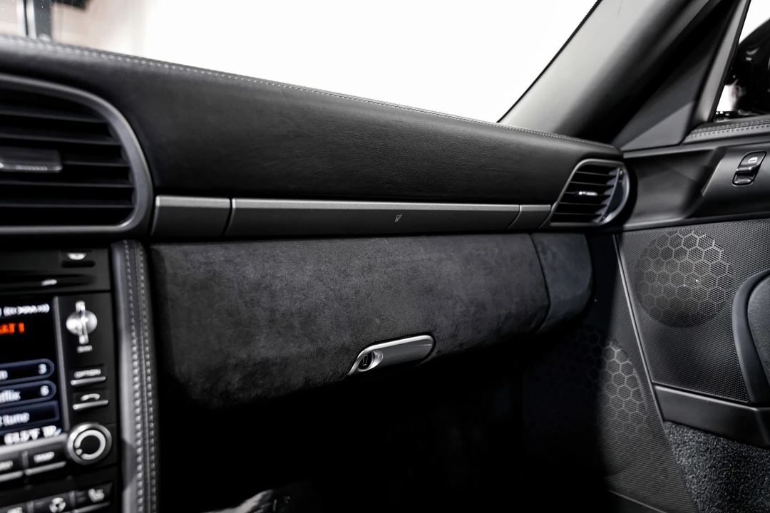 2010 Porsche 997 GT3 - Image 16 of 21