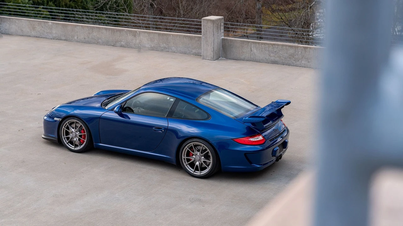 2010 Porsche 997 GT3 - Image 12 of 31