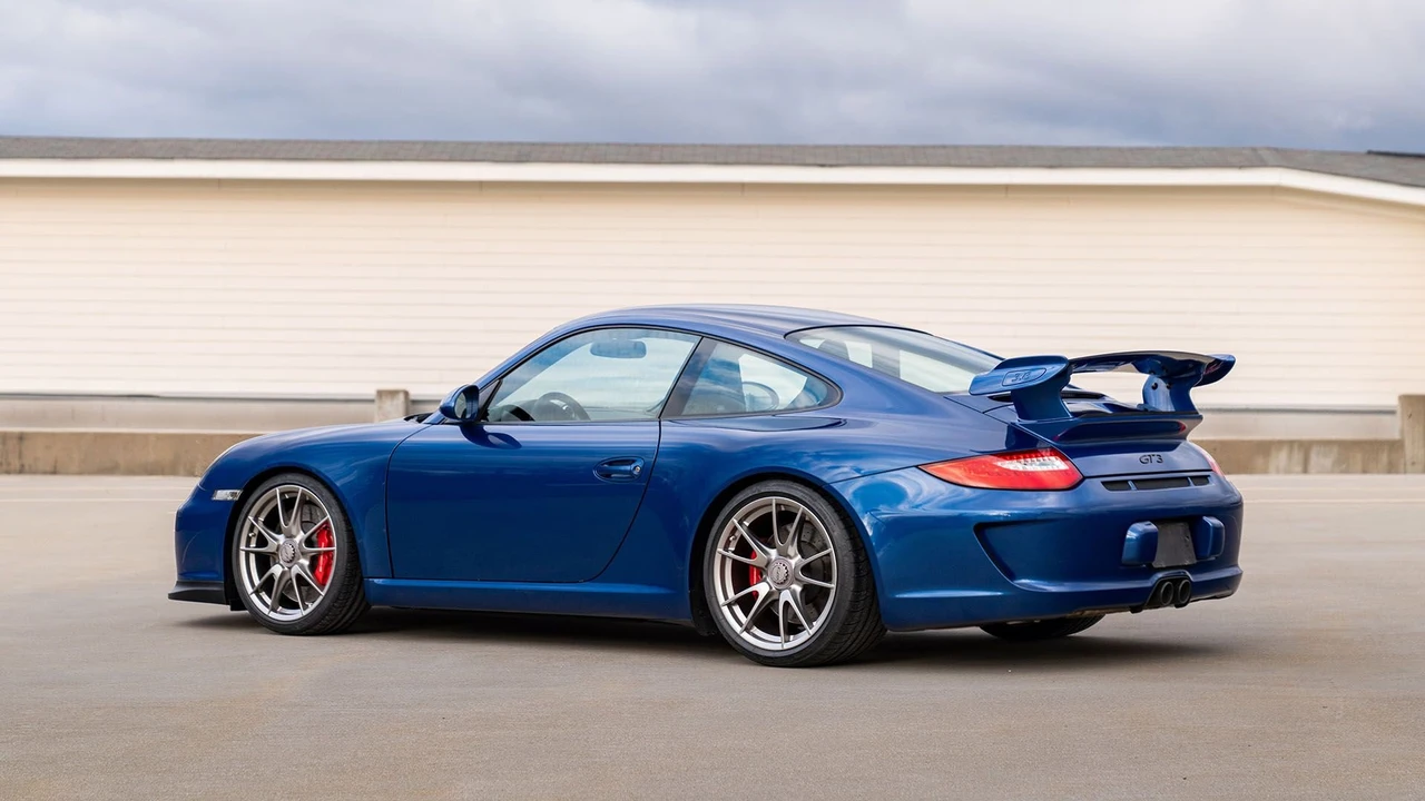 2010 Porsche 997 GT3 - Image 8 of 31