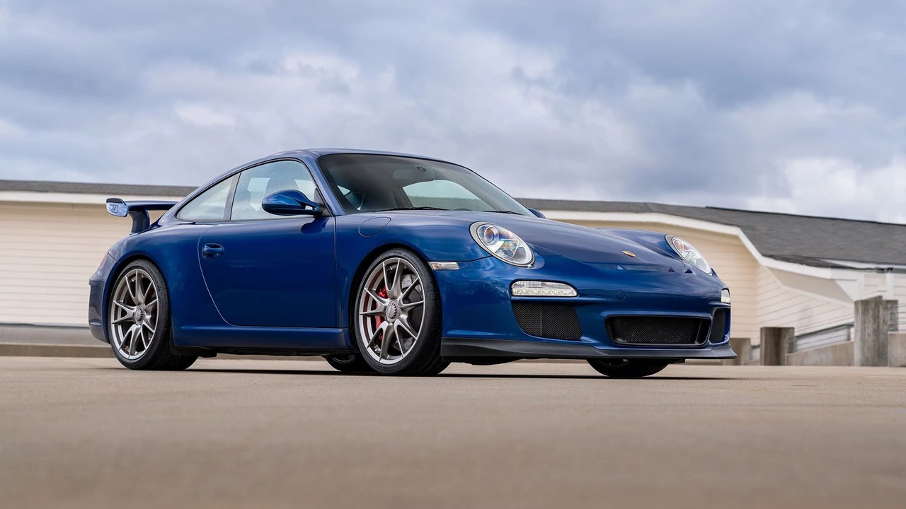 2010 Porsche 997 GT3 - Image 3 of 31