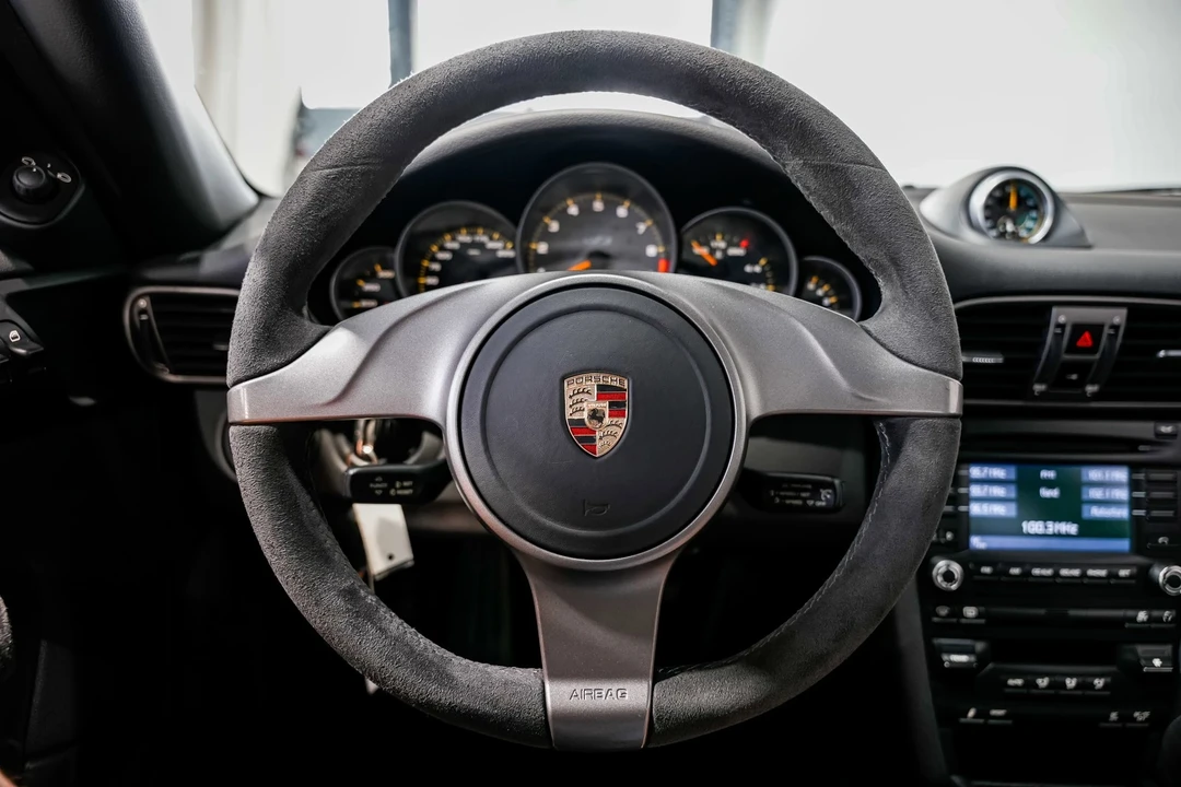 2010 Porsche 997 GT3 - Image 10 of 12
