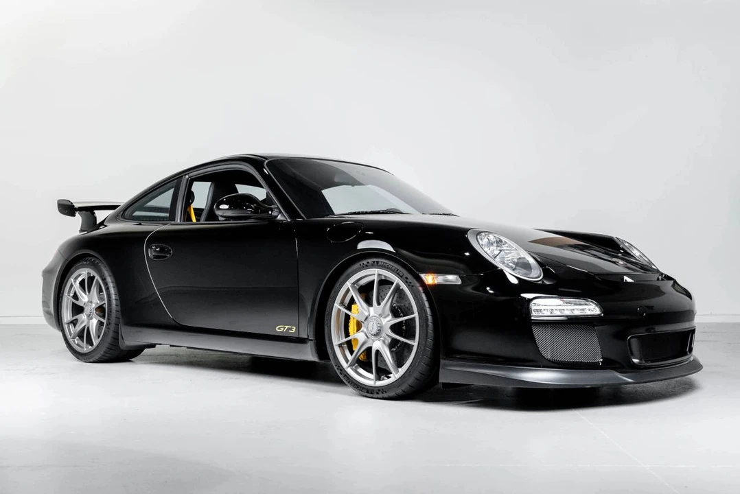 2010 Porsche 997 GT3 - Image 3 of 5