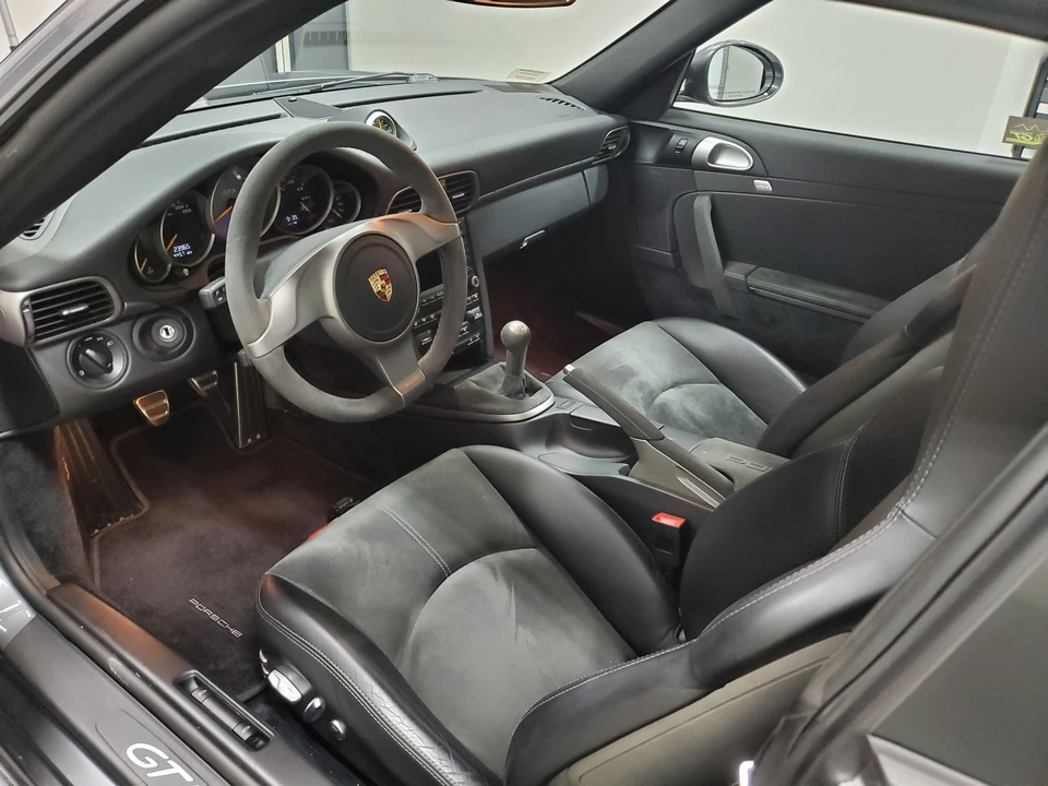 2010 Porsche 997 GT3 - Image 3 of 8