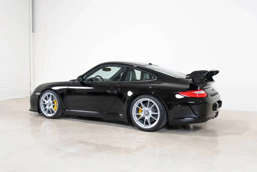 2010 Porsche 997 GT3 - Image 4 of 5