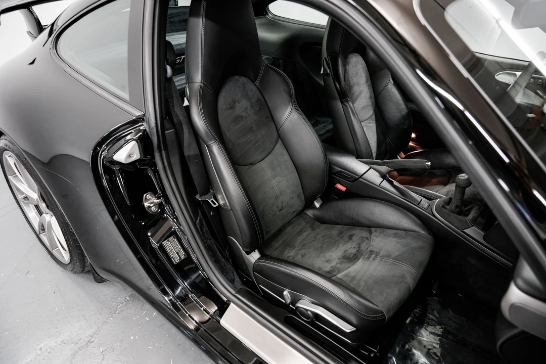 2010 Porsche 997 GT3 - Image 24 of 31