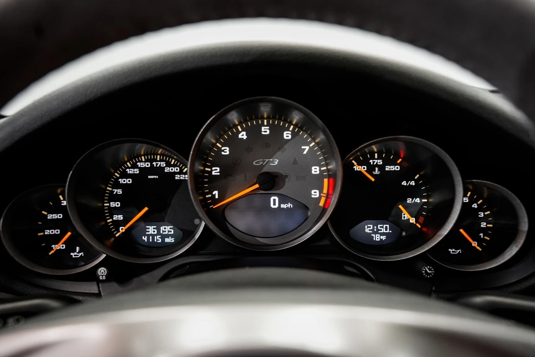 2010 Porsche 997 GT3 - Image 11 of 31