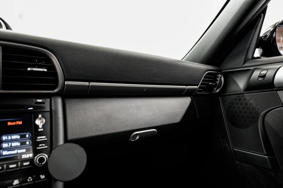 2010 Porsche 997 GT3 - Image 15 of 31