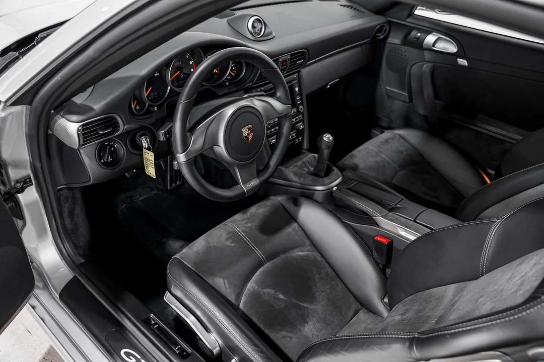 2010 Porsche 997 GT3 - Image 11 of 21