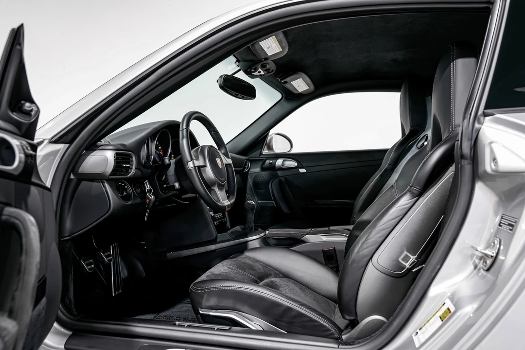 2010 Porsche 997 GT3 - Image 19 of 21