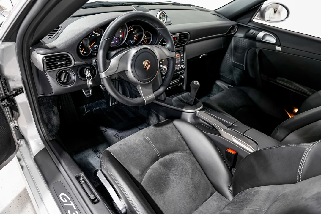 2010 Porsche 997 GT3 - Image 10 of 21