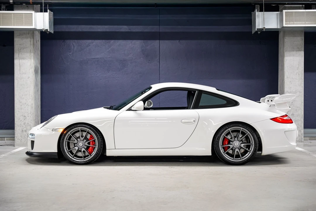 2010 Porsche 997 GT3 - Image 7 of 31