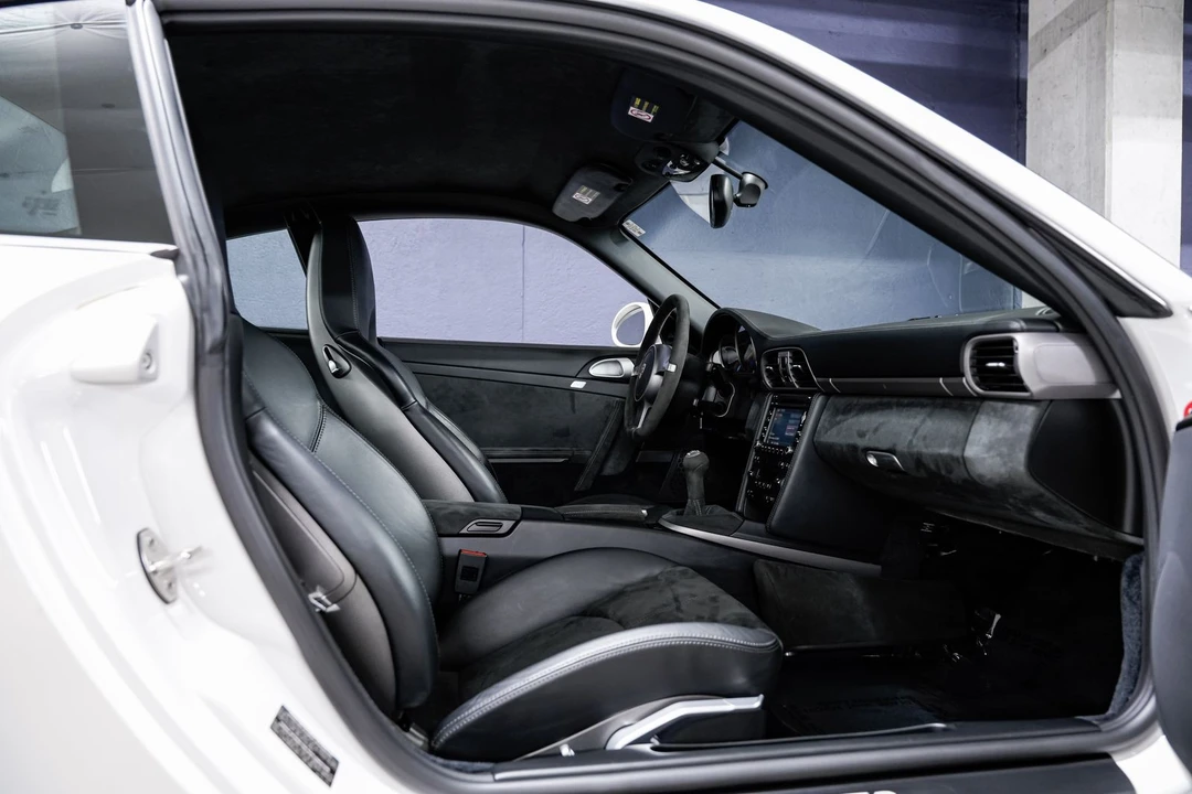 2010 Porsche 997 GT3 - Image 26 of 31