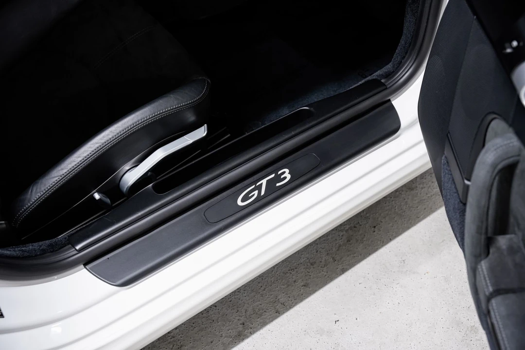 2010 Porsche 997 GT3 - Image 24 of 31