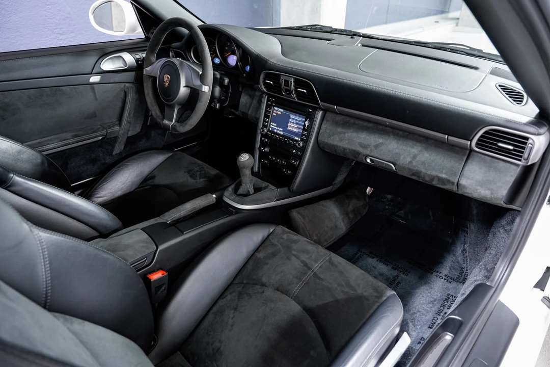 2010 Porsche 997 GT3 - Image 27 of 31