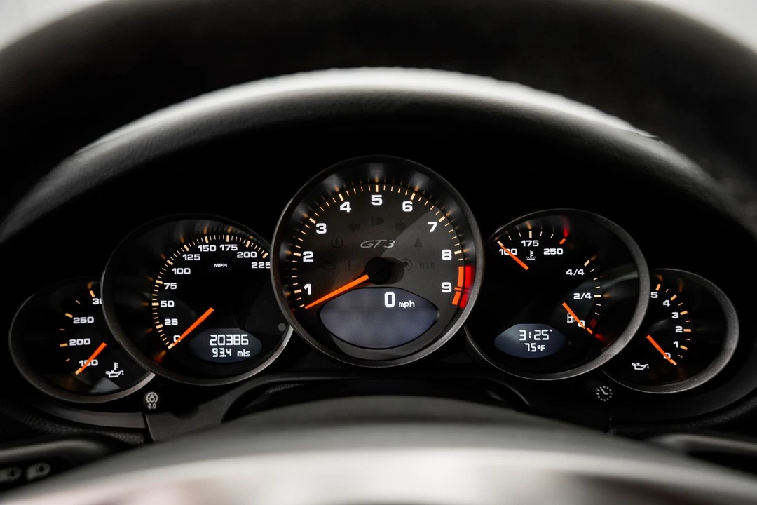 2010 Porsche 997 GT3 - Image 11 of 31
