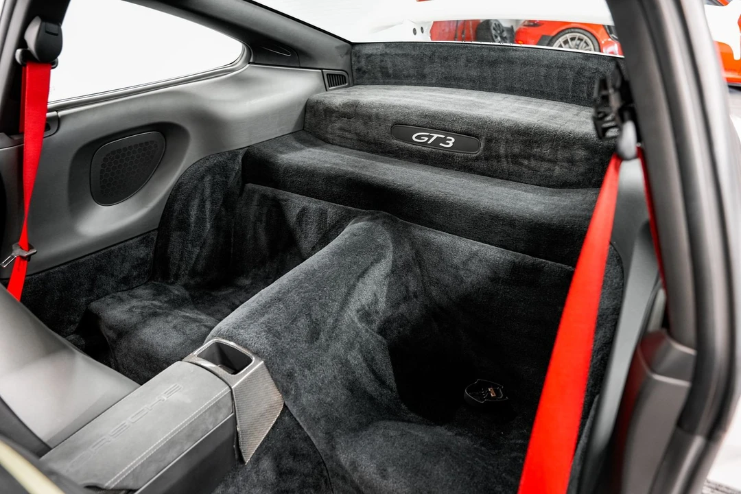 2010 Porsche 997 GT3 - Image 20 of 31
