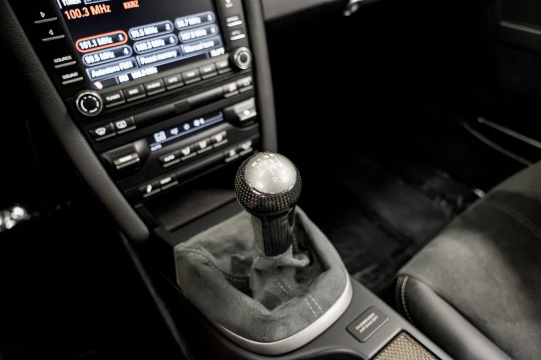 2010 Porsche 997 GT3 - Image 14 of 31