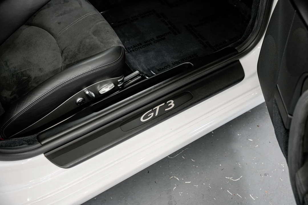 2010 Porsche 997 GT3 - Image 24 of 31