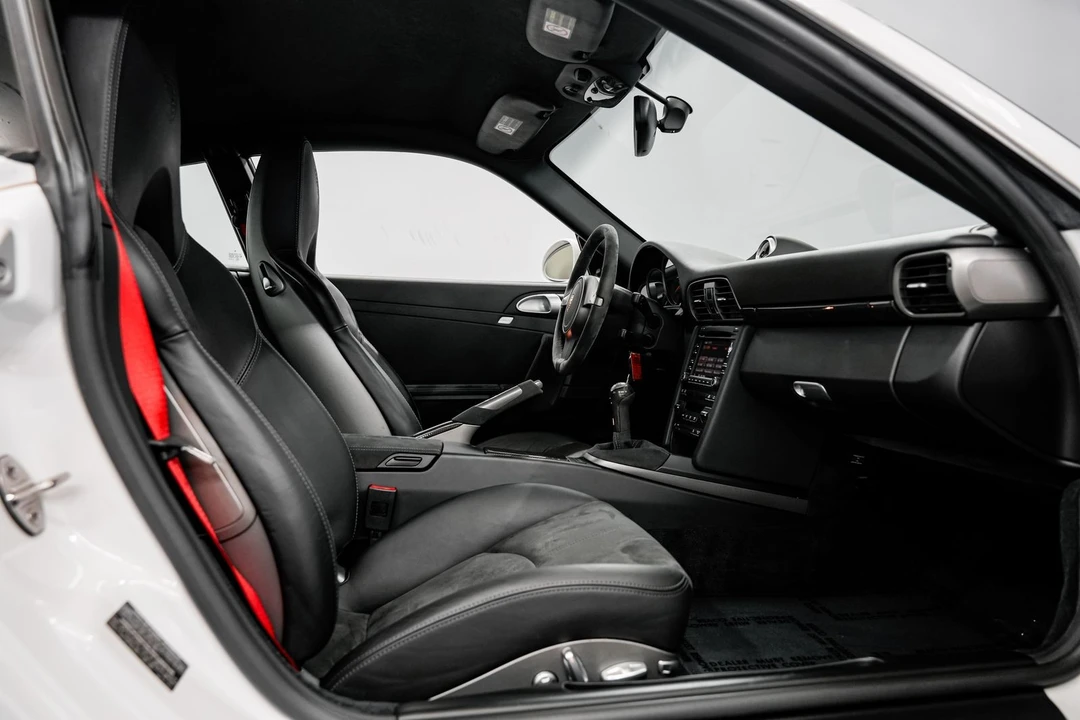 2010 Porsche 997 GT3 - Image 26 of 31