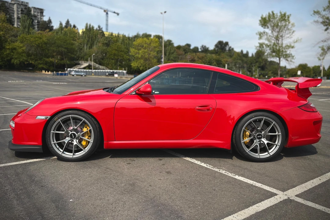 2010 Porsche 997 GT3 - Image 3 of 31